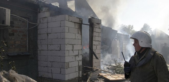 В Донецке слышны одиночные залпы и взрывы - горсовет - Фото