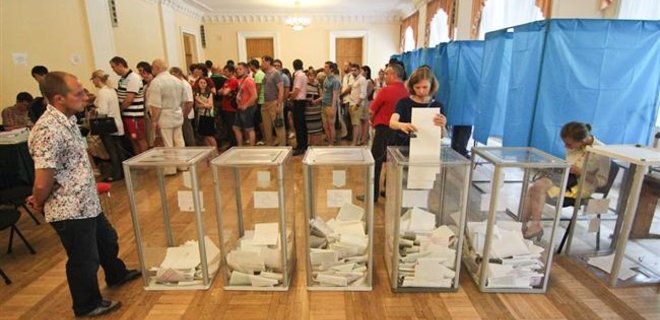 На выборах в Киеве побеждает Самопоміч - экзит-полл  - Фото