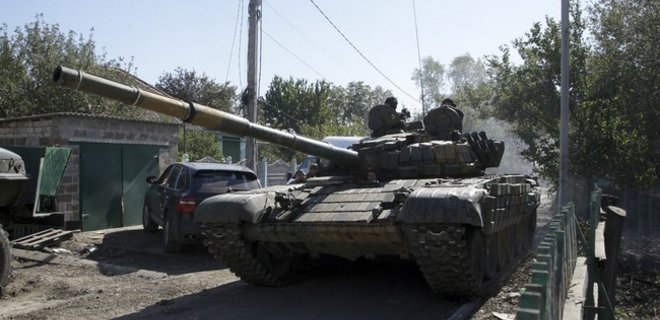 РФ перебрасывает войска в Донбасс, ДНР готовит провокации - СНБО - Фото
