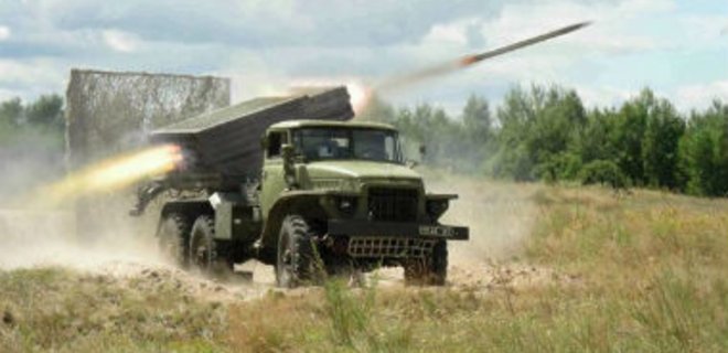 Боевики обстреляли артиллерией два города на Луганщине - Фото