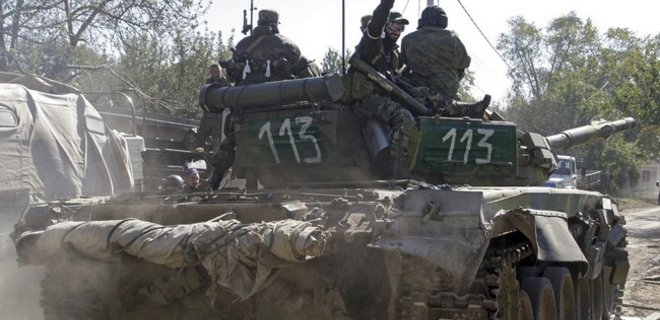 Боевики выдвинули бронегруппу в район Тельманово - Тымчук - Фото