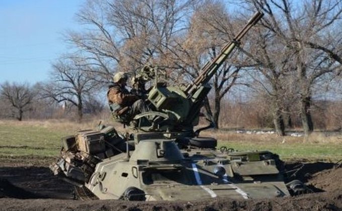 В Донбассе строят три линии обороны: фото с передовой