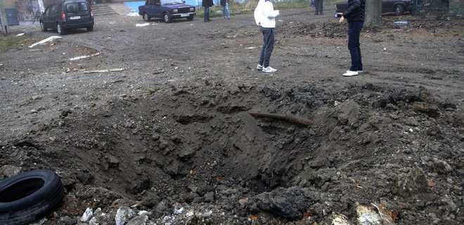 Во всех районах Донецка гремят взрывы - горсовет  - Фото