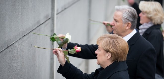 В Германии проходят торжества по случаю падения Берлинской стены - Фото