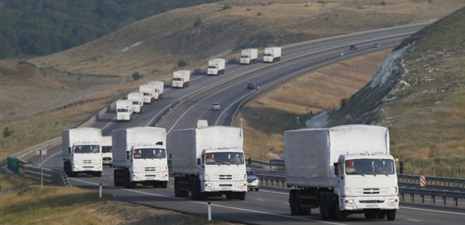 Первые машины конвоя Путина отправились на границу с Украиной - Фото