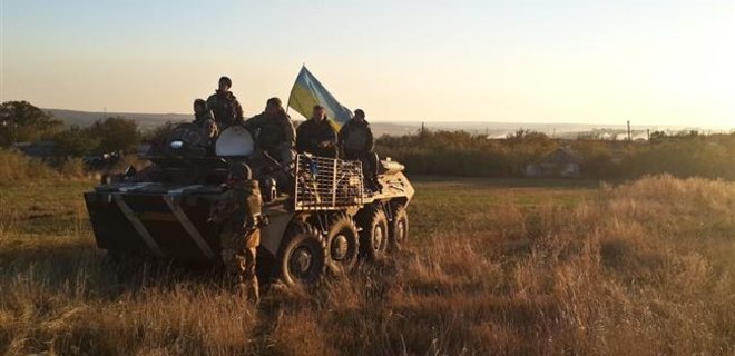 При выполнении задания в зоне АТО погиб украинский военный - Фото