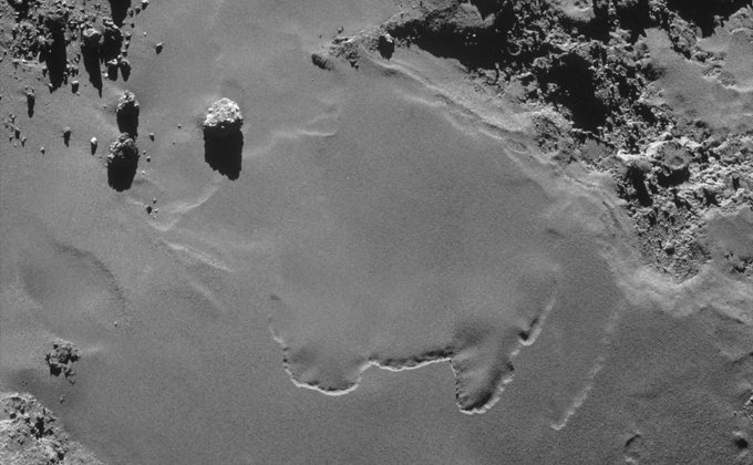 Опубликованы снимки кометы Чурюмова-Герасименко, сделанные зондом