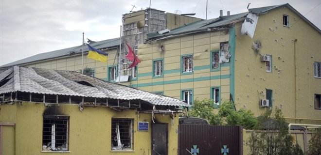 На Луганщине боевики обстреляли детский сад и школу - Москаль - Фото