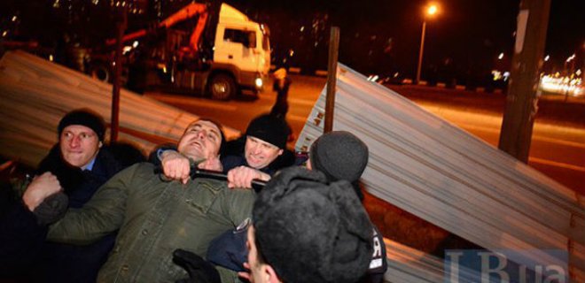 После стычек на Осокорках отстранен начальник Дарницкого РУВД - Фото