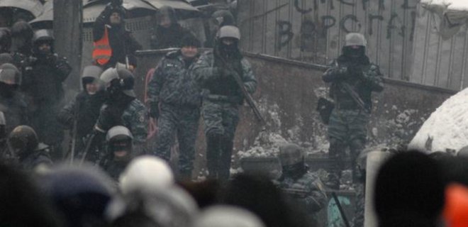 Расстрел Майдана: суд перенесли из-за неявки адвокатов Беркута - Фото