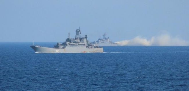 Корабль ВМС РФ вторгся в исключительную экономическую зону Латвии - Фото