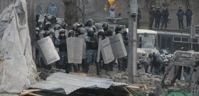 Экс-беркутовца Зинченко оставили под стражей до 25 января - Фото
