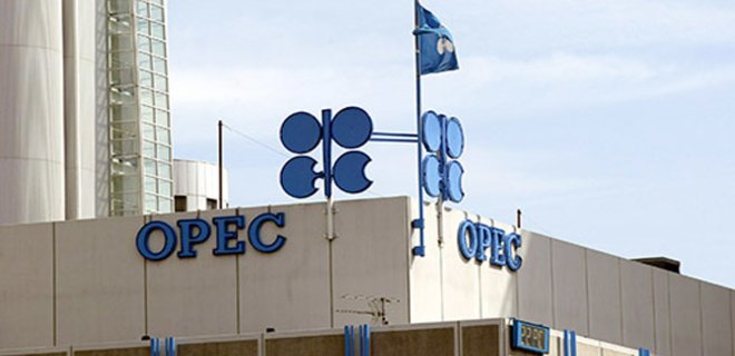 Страны ОПЕК не договорились о снижении объемов добычи нефти - Фото