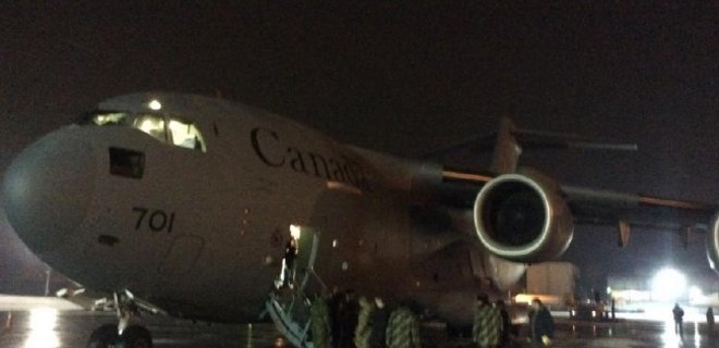 Канада доставила в Украину груз с военной помощью - Фото