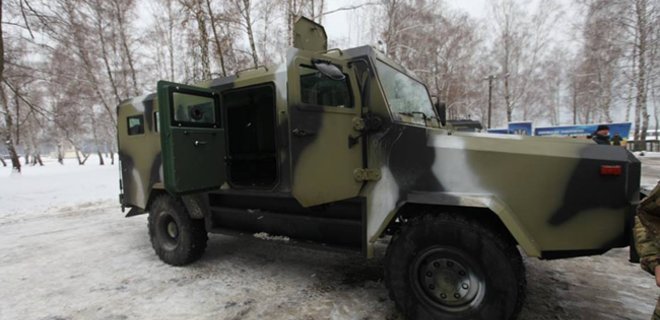 Военные провели испытания нового броневика Кozak для сил АТО - Фото