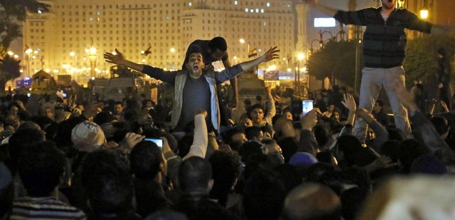 Оправдание судом экс-президента Египта вызвало протесты в Каире  - Фото