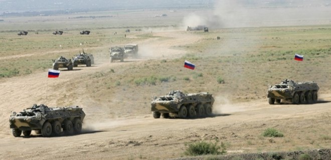 Российская армия в 2015 году проведет 4 тысячи учений и маневров - Фото