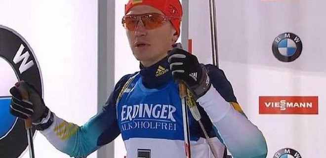 Украинский биатлонист выиграл серебро на этапе Кубка мира - Фото