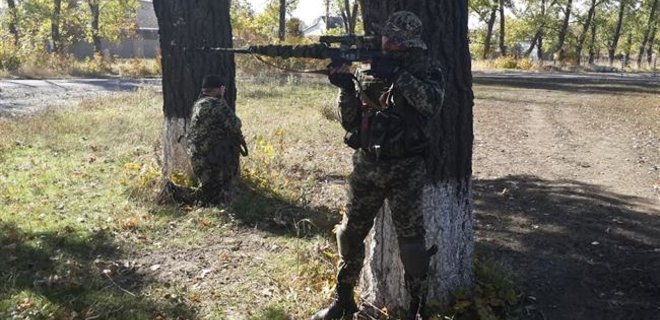 На протяжении суток шли активные боевые действия в районе Донецка - Фото