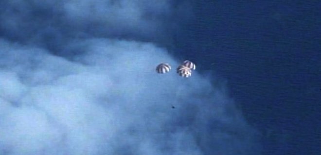 Корабль НАСА Orion успешно вернулся на Землю - Фото