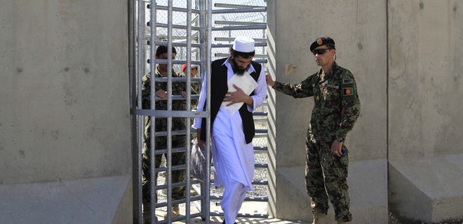 США закрыли тюрьму Баграм в Афганистане - Фото