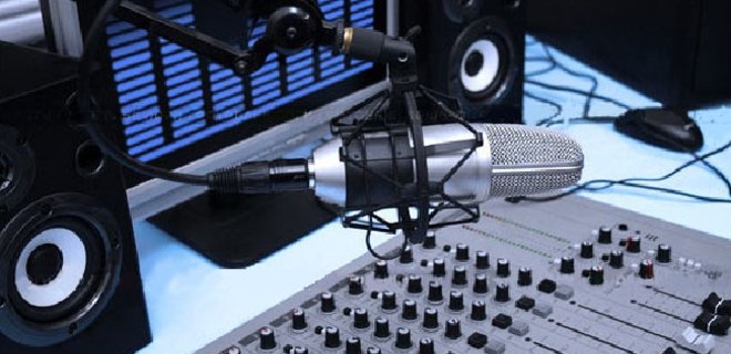 Украинское радио начало вещание на Россию - Фото