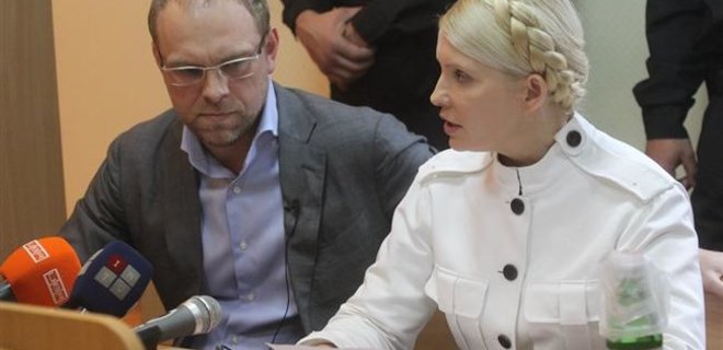 На тюремщика, не пустившего Власенко к Тимошенко, открыли дело - Фото