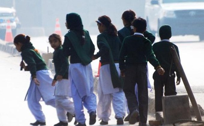 Бойня в Пакистане: талибы атаковали детей  