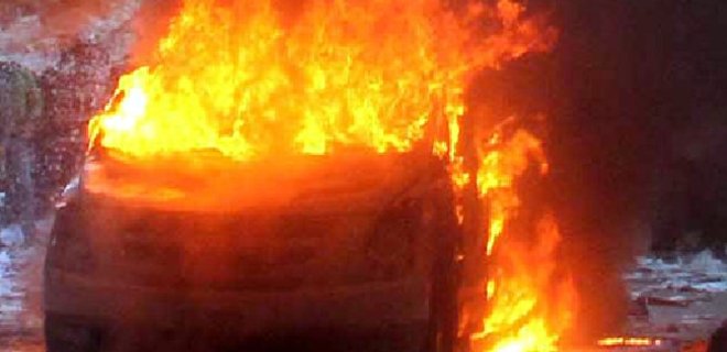 За сутки в Киеве пожарные трижды тушили автомобили - Фото