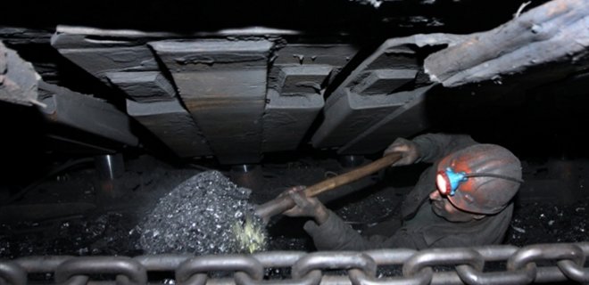 В Донецке спасли большую часть горняков, заблокированных в шахте - Фото