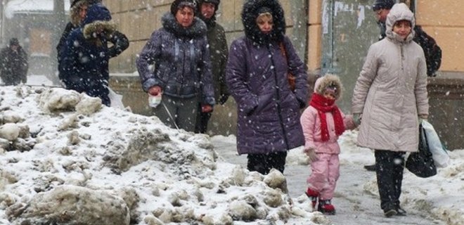 Снегопады вновь ограничили движение транспорта в Одесской области - Фото