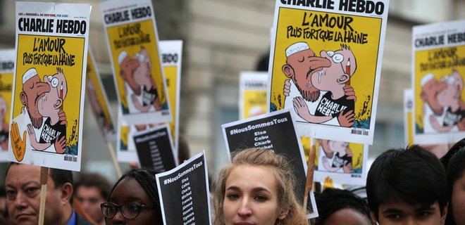 Журнал Charlie Hebdo выйдет тиражом в 3 млн экземпляров - Фото