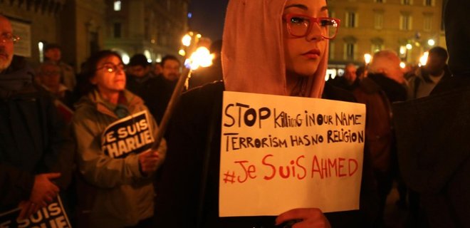 Во Франции резко увеличилось число нападений на мусульман - Фото