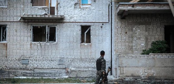 Боевики массированно обстреливают Авдеевку - Фото