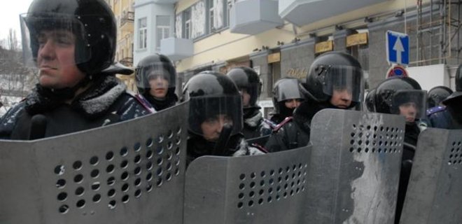 Киевских милиционеров можно будет различить по номеру на шлеме - Фото