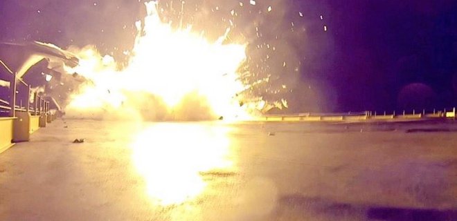 SpaceX опубликовала видео неудачной посадки ракеты Falcon 9 - Фото