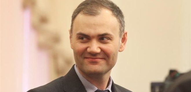 Суд заочно арестовал экс-министра финансов Юрия Колобова - Фото