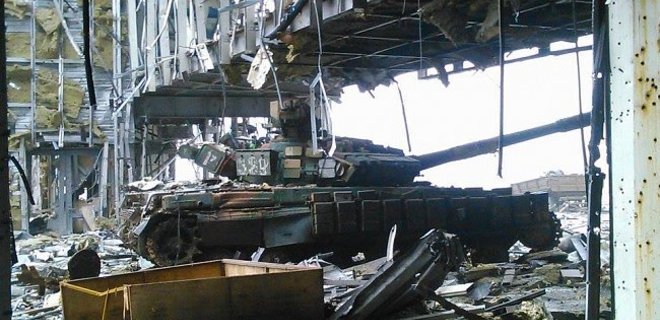 Минобороны: В Донецком аэропорту погибли 6 военных, 16 - в плену - Фото