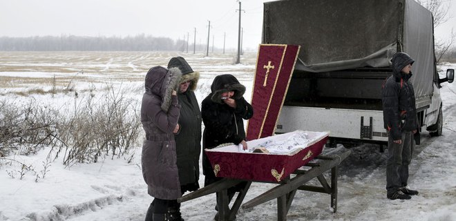 В результате обстрела террористами ДНР Марьинки погиб ребенок - Фото