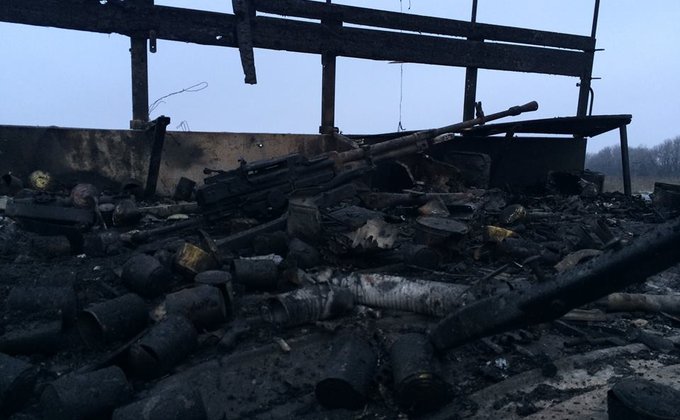 В Донецке силы АТО уничтожили технику с оккупантами, есть пленные