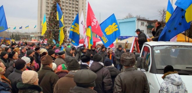 Экс-прокурору Сумщины грозит до 10 лет за дела против Майдана - Фото