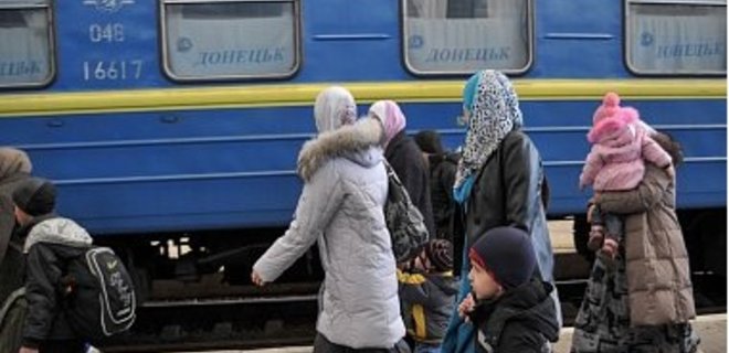 На Луганщине зарегистрировано более 111 тыс переселенцев из 