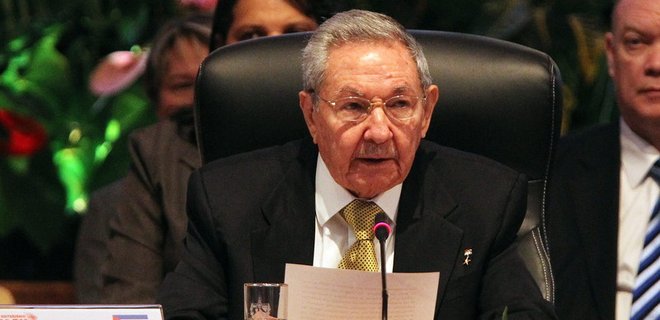 Рауль Кастро требует от США вернуть Гуантанамо - Фото