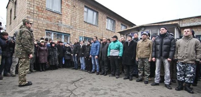 В Харькове по обвинению во взяточничестве задержан военком: фото - Фото