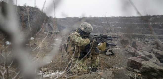 Ситуация в зоне АТО: обстрелы, атаки боевиков, бои за Углегорск - Фото
