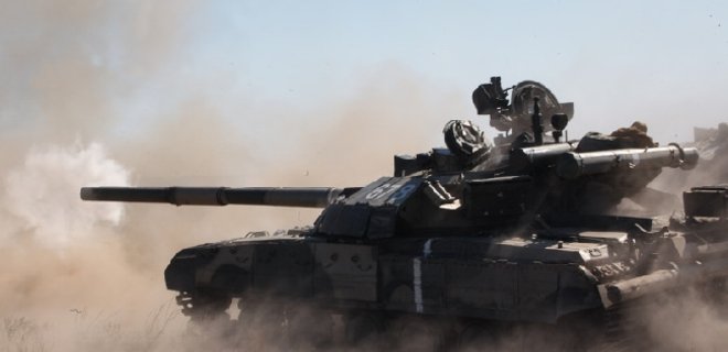 На окраине Попасной c утра идет бой: боевики используют танки - Фото