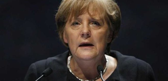 Меркель исключает военную поддержку Украины - Фото