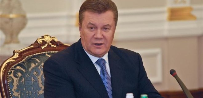 Рада лишила Януковича звания президента Украины - Фото