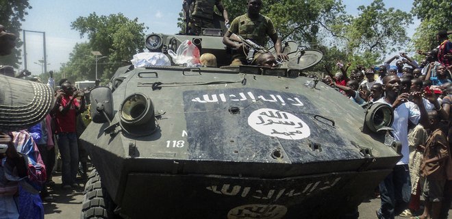 Исламисты Боко Харам напали на город в Камеруне: более 100 убитых - Фото