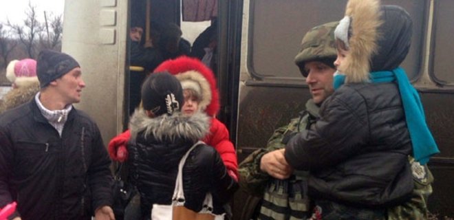 В среду из Дебальцево удалось вывезти 168 человек - МВД - Фото